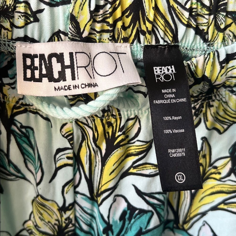 Beach Riot Tropical Pants - Picture 7 of 8
